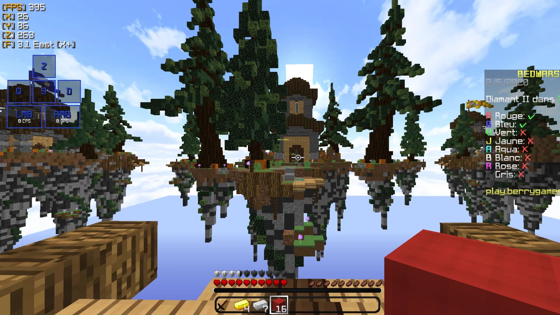 BedWars, eight teams and diamond generators